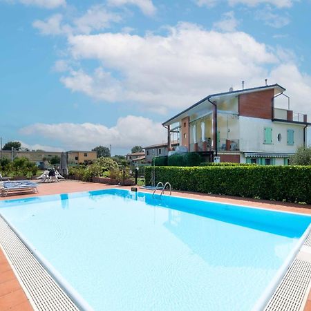 Apartmentsgarda - Rosa Chiare Bardolino Bagian luar foto