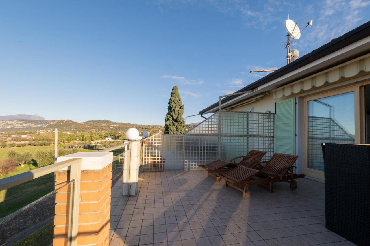 Apartmentsgarda - Rosa Chiare Bardolino Bagian luar foto