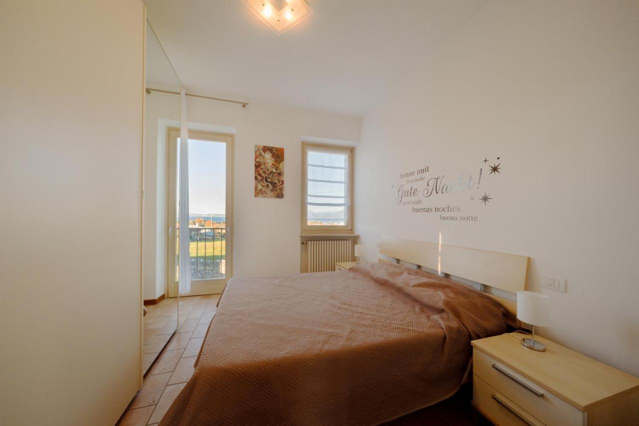 Apartmentsgarda - Rosa Chiare Bardolino Bagian luar foto