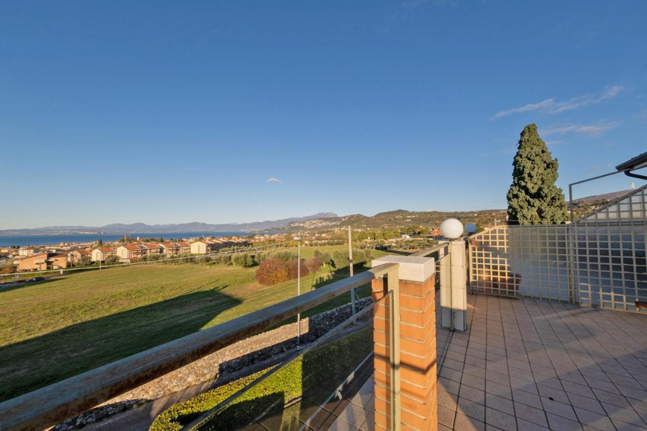 Apartmentsgarda - Rosa Chiare Bardolino Bagian luar foto