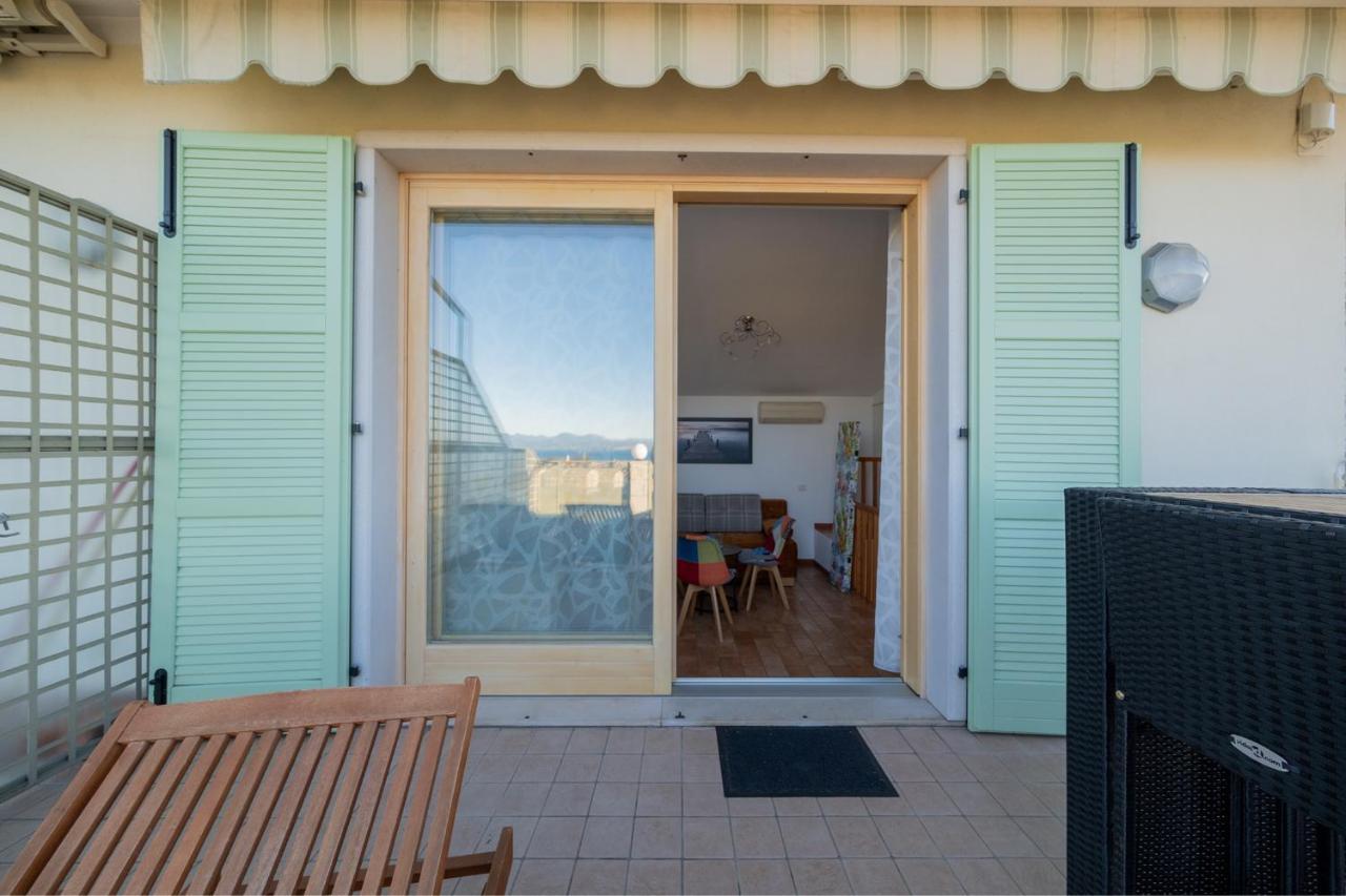 Apartmentsgarda - Rosa Chiare Bardolino Bagian luar foto