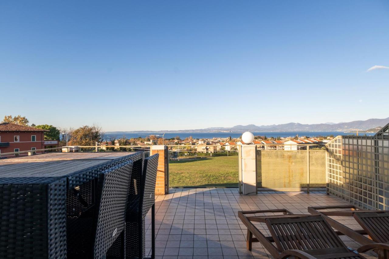 Apartmentsgarda - Rosa Chiare Bardolino Bagian luar foto