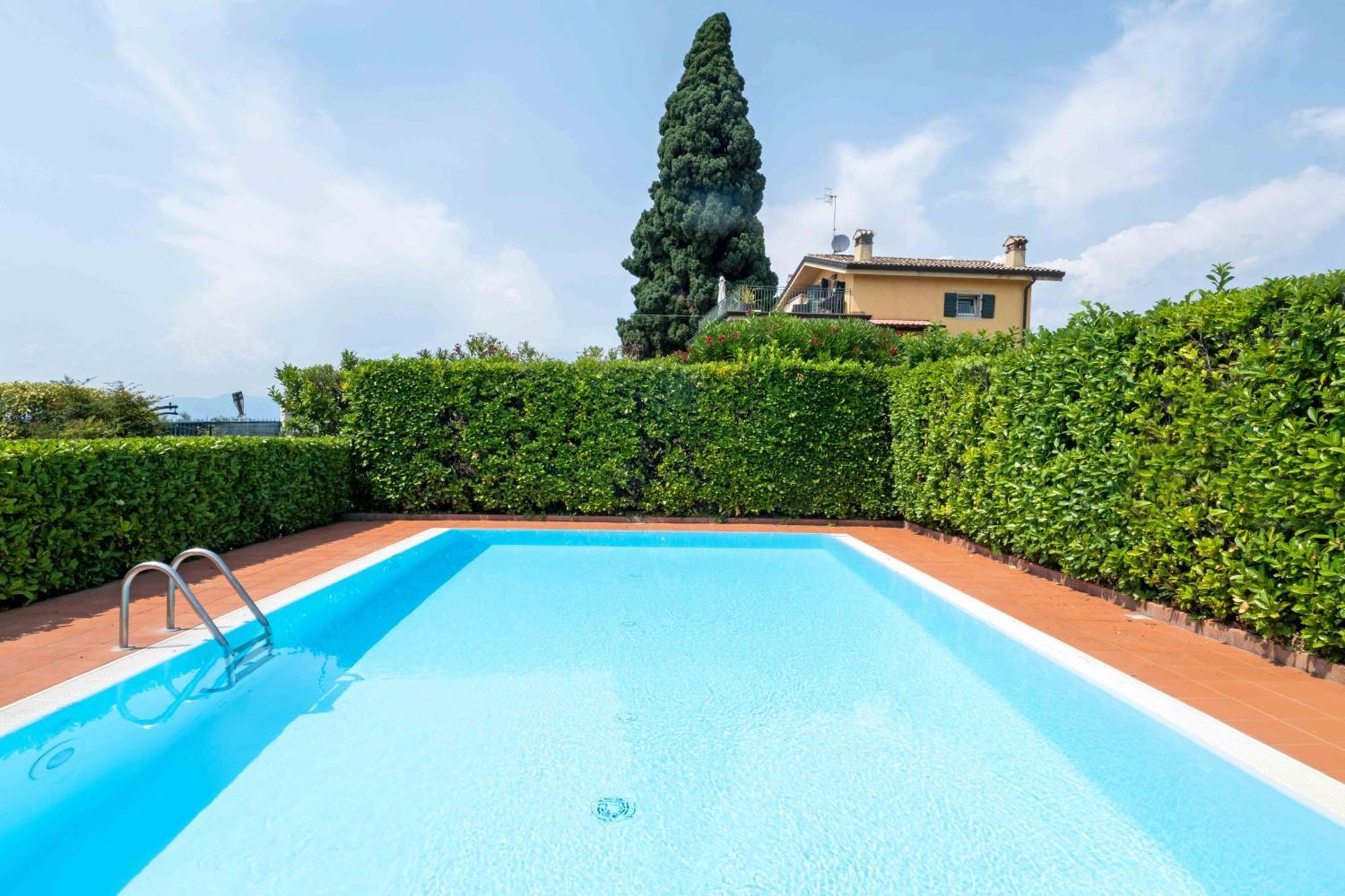Apartmentsgarda - Rosa Chiare Bardolino Bagian luar foto